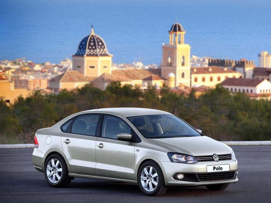  Volkswagen Polo Sedan 2010 года  (фото 70 из 123)
